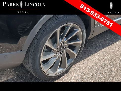Used 2022 Lincoln Nautilus Reserve w/ Equipment Group 202A AWD/4WD image 13