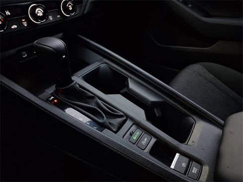 Certified 2025 Honda Accord LX image 16