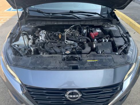 Used 2024 Nissan Altima 2.5 SV FWD image 27