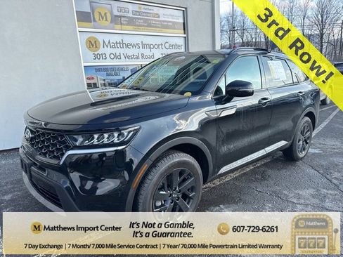 Certified 2021 Kia Sorento S image 1