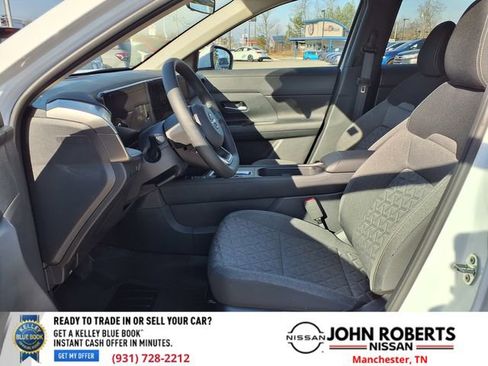 Certified 2025 Nissan Kicks SV image 4