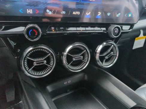 New 2026 Chevrolet Blazer EV LT AWD/4WD image 21