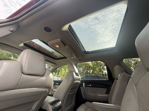 Used 2009 GMC Acadia SLT image 16