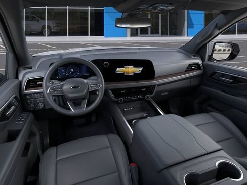 New 2026 Chevrolet Suburban Z71 w/ Comfort Package AWD/4WD image 15