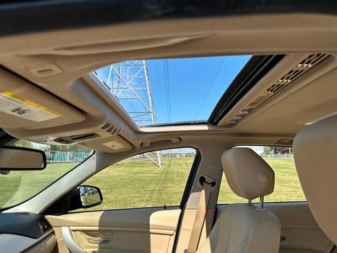 Used 2016 BMW 320i Sedan image 19