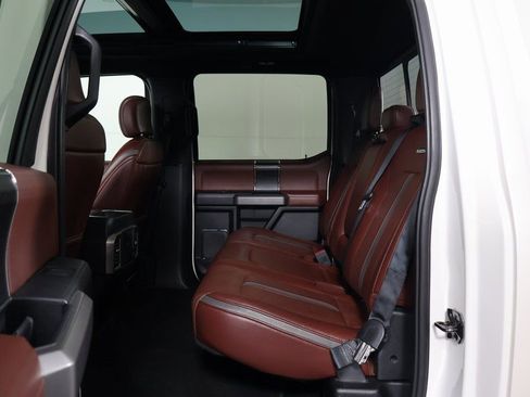 Used 2018 Ford F150 Platinum w/ Equipment Group 701A Luxury image 11