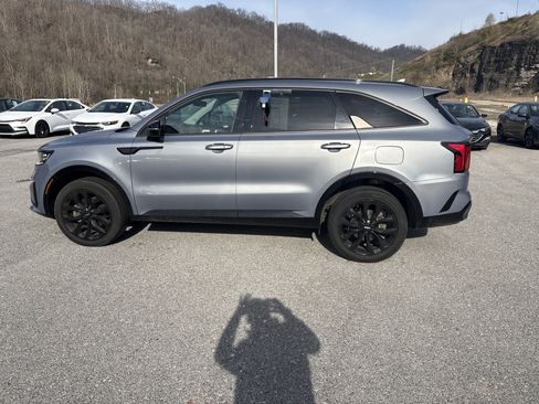 Used 2023 Kia Sorento SX AWD/4WD image 7