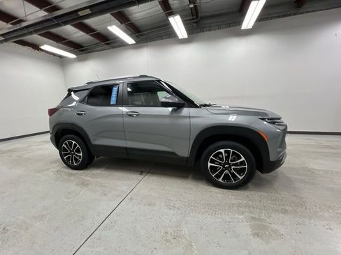 Certified 2024 Chevrolet TrailBlazer LT image 9