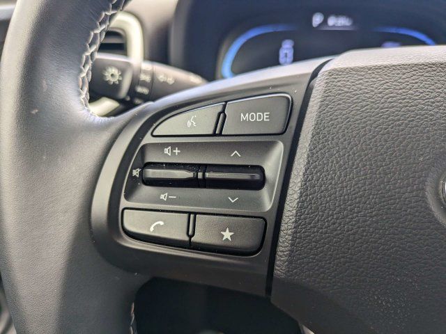 Certified 2024 Hyundai Venue Limited FWD image 21