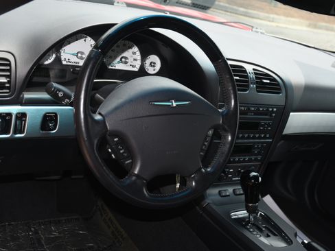 Used 2003 Ford Thunderbird RWD image 9