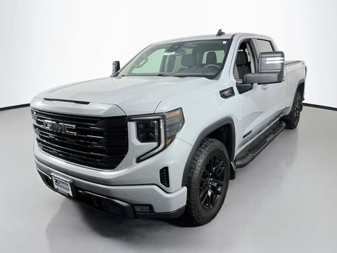Used 2024 GMC Sierra 1500 Elevation w/ Preferred Package AWD/4WD image 3