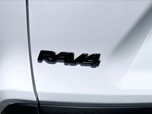 Used 2024 Toyota RAV4 XLE w/ Convenience Package AWD/4WD image 9