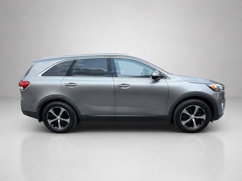 Used 2018 Kia Sorento EX FWD image 6