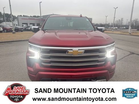 Used 2024 Chevrolet Silverado 1500 High Country w/ High Country Premium Package image 8