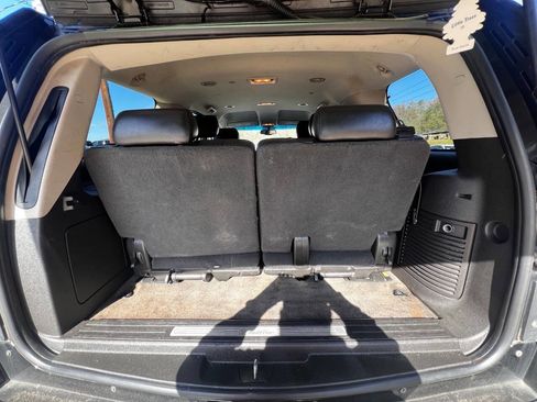 Used 2010 Cadillac Escalade 2WD image 14