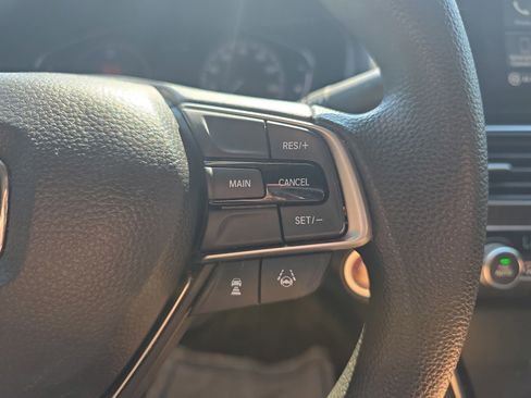 Used 2020 Honda Accord EX image 19