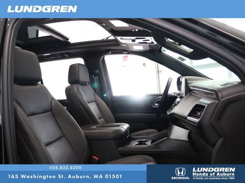 Used 2023 Chevrolet Tahoe Z71 w/ Z71 Off-Road Package AWD/4WD image 17
