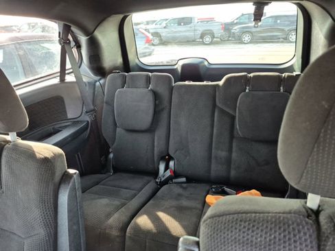 Used 2014 Dodge Grand Caravan FWD image 11