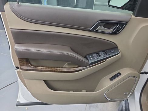 Used 2019 Chevrolet Tahoe LT w/ Luxury Package image 25