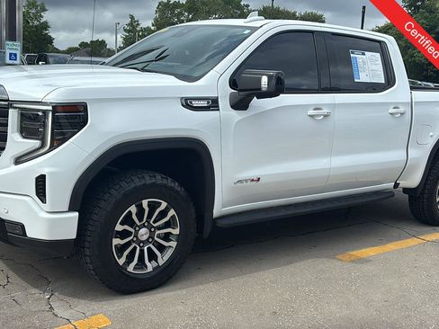 Certified 2022 GMC Sierra 1500 AT4 w/ AT4 Premium Package AWD/4WD image 3