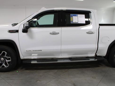 Used 2023 GMC Sierra 1500 SLT image 6