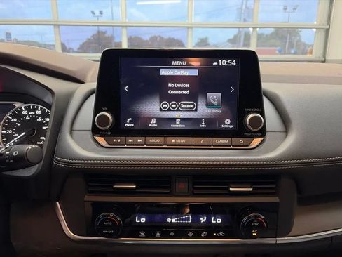 Used 2023 Nissan Rogue SV AWD/4WD image 24