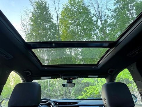 Used 2021 Cadillac XT6 Premium Luxury image 17