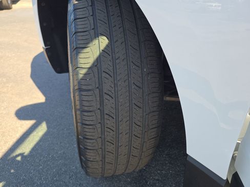 Certified 2024 Ford Edge SEL image 28