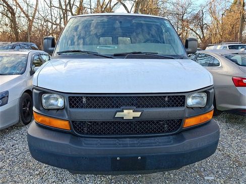 Used 2016 Chevrolet Express 2500 Extended image 2