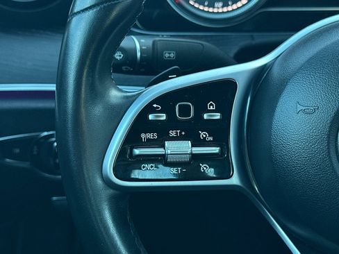 Used 2019 Mercedes-Benz E 300 image 27