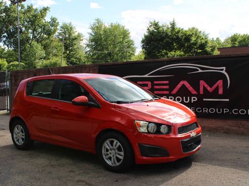 Used 2012 Chevrolet Sonic LT FWD image 4