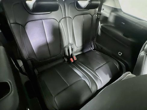 Used 2023 Jeep Grand Cherokee L Limited w/ Black Appearance Package AWD/4WD image 26