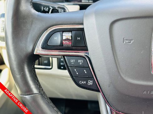 Used 2021 Lincoln Navigator Reserve w/ Luxury Package AWD/4WD image 11