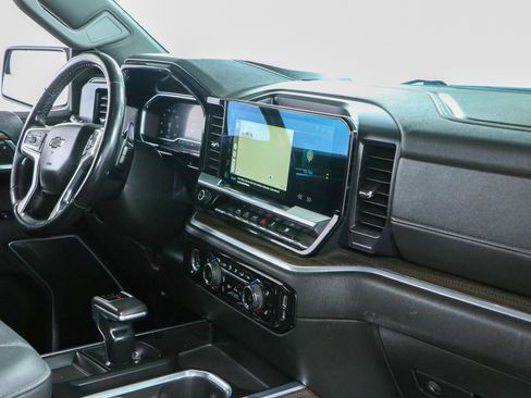 Used 2022 Chevrolet Silverado 1500 RST w/ Protection Package AWD/4WD image 26