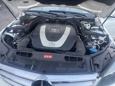 Used 2011 Mercedes-Benz C 300 4MATIC Sedan image 52