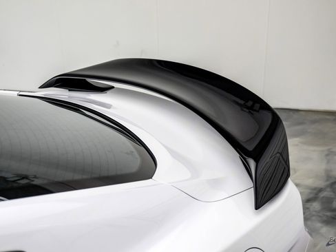 Used 2016 Ford Mustang Shelby GT350R w/ GT350R Equipment Group 920A image 16