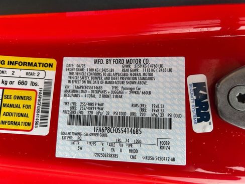 Used 2025 Ford Mustang GT Premium RWD image 37