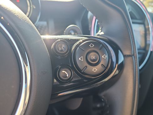 Used 2011 MINI Cooper Hardtop image 21