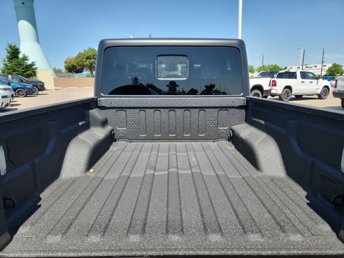 New 2025 Jeep Gladiator Willys image 35