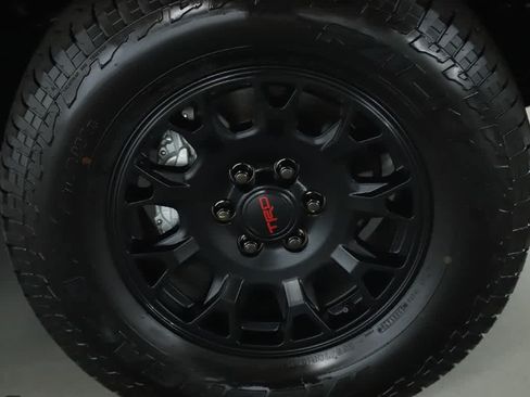 Used 2026 Toyota 4Runner TRD Off-Road Premium AWD/4WD image 10
