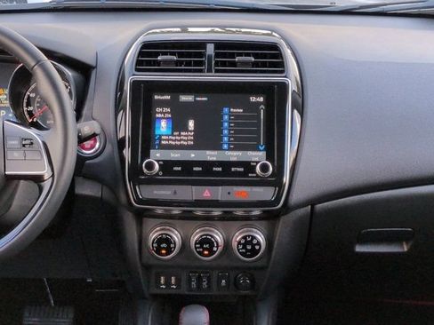 Used 2026 Mitsubishi Outlander Sport AWD image 17
