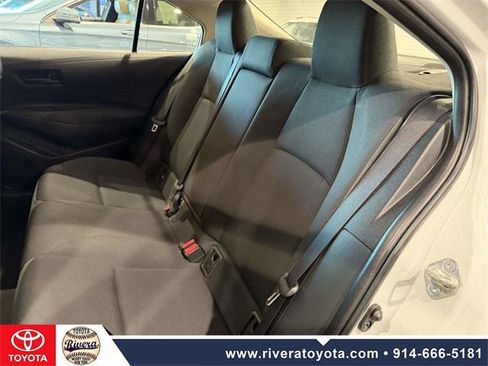 Certified 2022 Toyota Corolla LE image 17