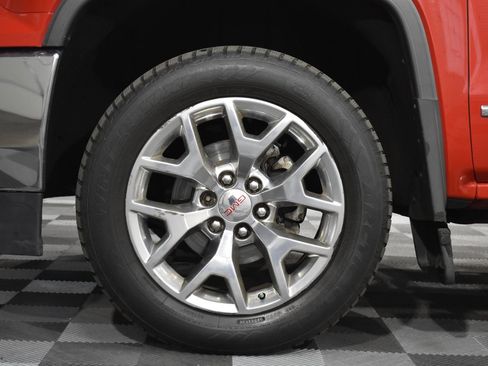 Used 2017 GMC Sierra 1500 SLT w/ SLT Premium Package AWD/4WD image 29