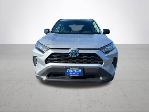 Used 2022 Toyota RAV4 LE AWD/4WD image 3