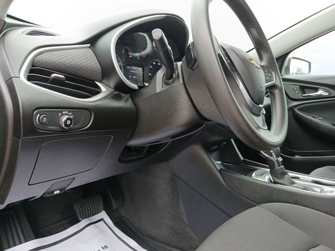 Used 2024 Chevrolet Malibu LT FWD image 18