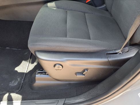 Used 2025 Dodge Durango GT RWD image 16