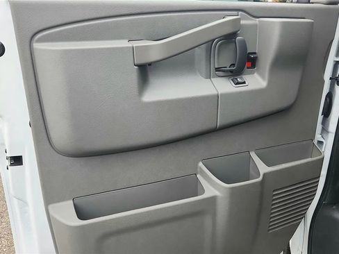 New 2025 Chevrolet Express 3500 w/ Power Convenience Package image 35