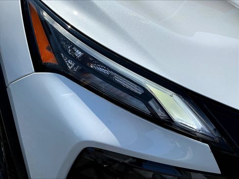 Certified 2026 Nissan Rogue SV AWD/4WD image 34