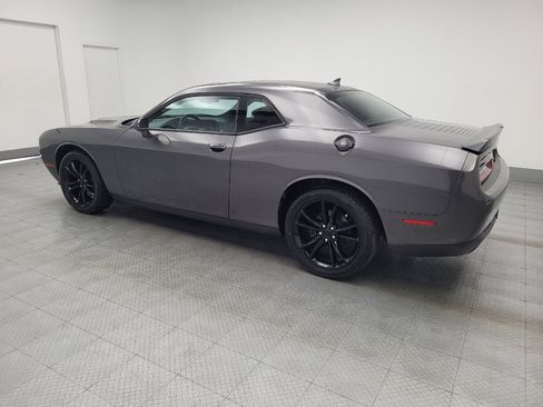 Used 2016 Dodge Challenger SXT Plus image 3