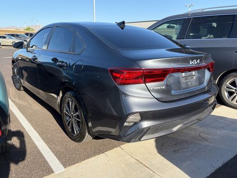 Certified 2023 Kia Forte LXS FWD image 4